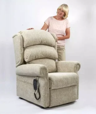 Primacare Brecon Riser Recliner