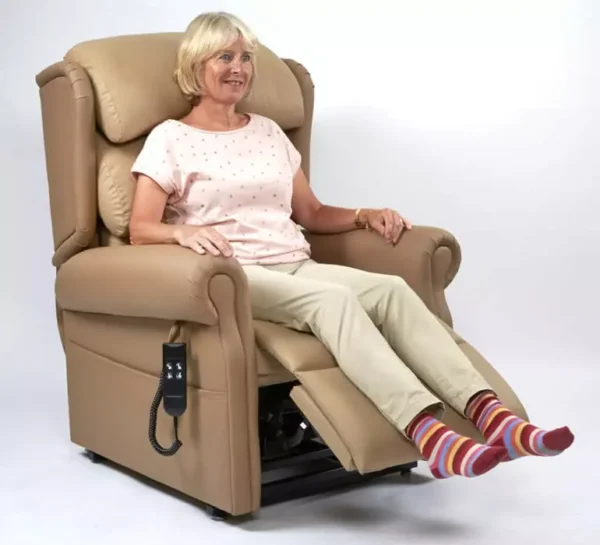 Primacare Brecon Contract Express Riser Recliner Chair