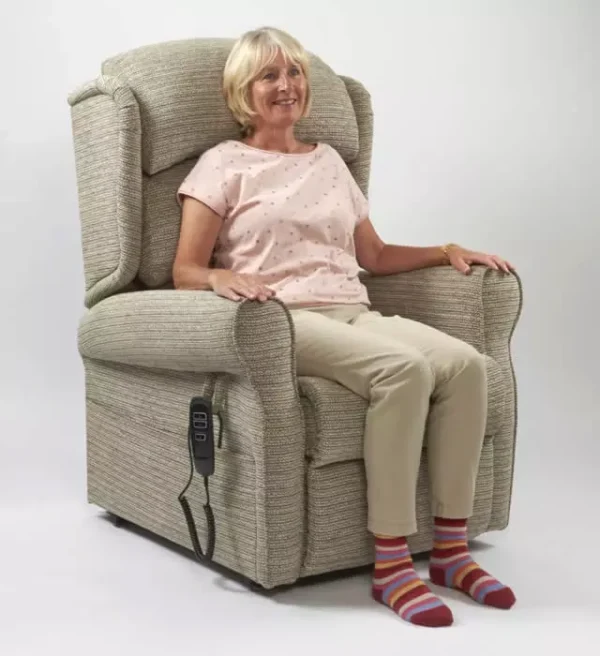 Primacare Hardwick Riser Recliner Chair