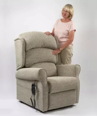 Primacare Hardwick Riser Recliner Chair