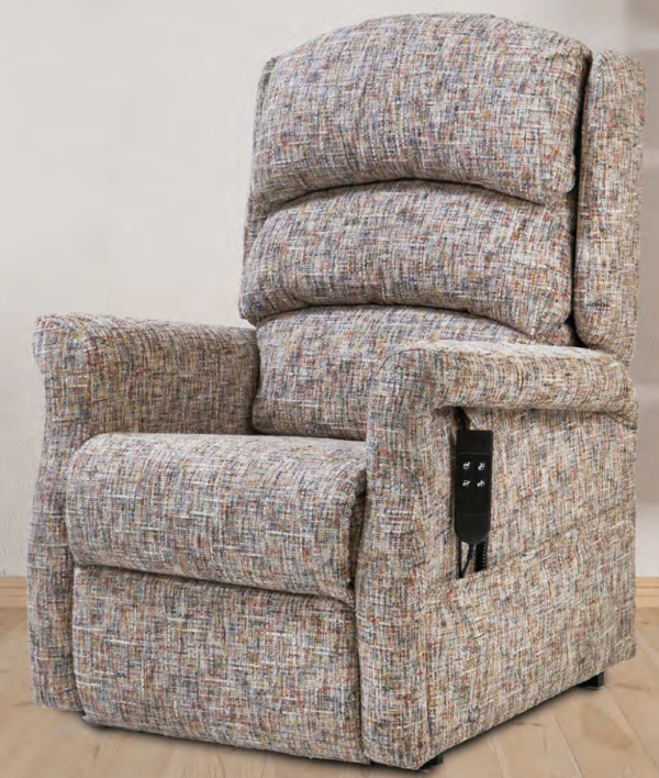 Primacare Raglan Riser Recliner Chair